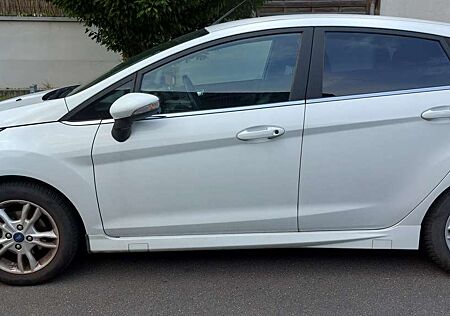 Ford Fiesta 1.0 EcoBoost Powershift Titanium