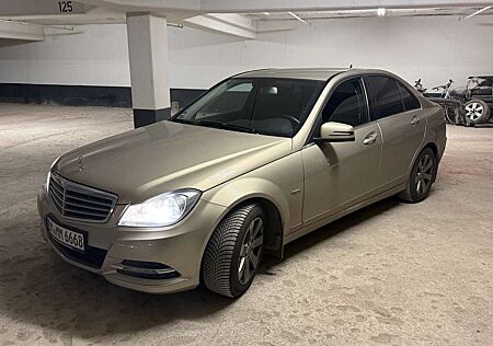 Mercedes-Benz C 180 BlueEFFICIENCY Elegance