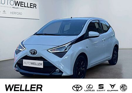 Toyota Aygo x-play Team D *CarPlay*Kamera*Bremsassistent*