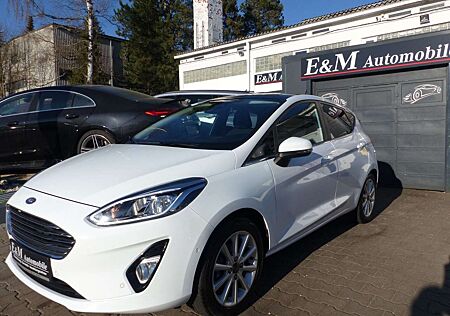 Ford Fiesta Titanium*PANORAMADACH*LED*PDC*SHZ*ALU*