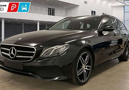 Mercedes-Benz E 220 d T Avantagrde Auto.360 Grad Kam AHK