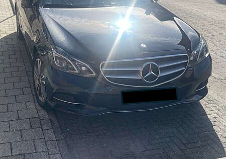 Mercedes-Benz E 300 BlueTEC 9G-TRONIC Edition E