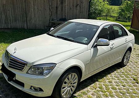 Mercedes-Benz C 320 CDI 7G-TRONIC Elegance DPF