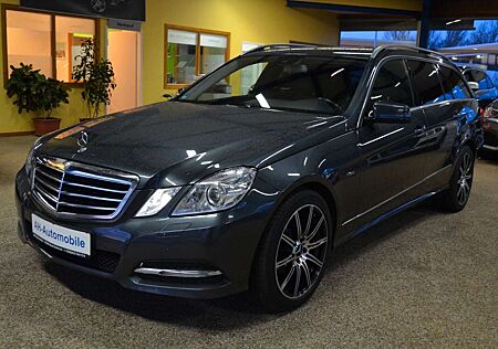 Mercedes-Benz E 200 T CGI BlueEfficiency XENON / NAVI / LEDER