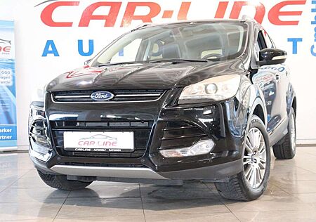 Ford Kuga Titanium 4x4 *Automatik*Navi*Panorama*