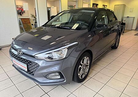 Hyundai i20 YES! Plus /NAVI/KLIMA/KAMERA/SCHECKHEFT