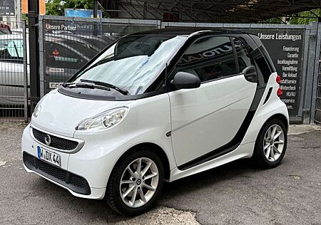 Smart ForTwo *PANO*SERVO*KLIMA*CarPlay*Rückf.Kamera*