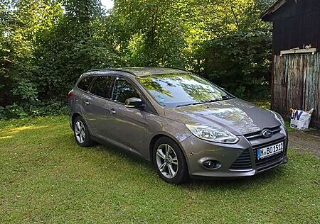 Ford Focus Turnier 1.6 TDCi DPF Start-Stopp-System SYNC Editi