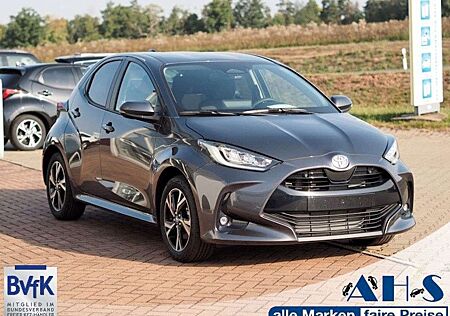 Toyota Yaris Hybrid Style,PDC v+h,Kamera,LED