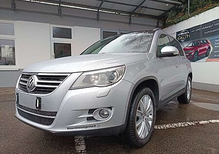 VW Tiguan Volkswagen Sport & Style 4Motion DSG / Leder / Pano