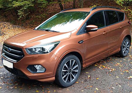 Ford Kuga 1.5 EcoBoost 2x4 ST-Line