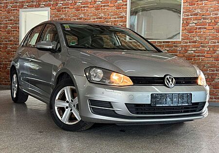VW Golf Volkswagen VII Lim. Comfortline-2.0TDI-DSG-Navi-AHK