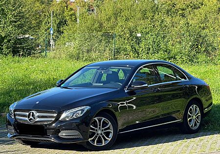Mercedes-Benz C 180 AMG Line guter Zustand Tüv Neu