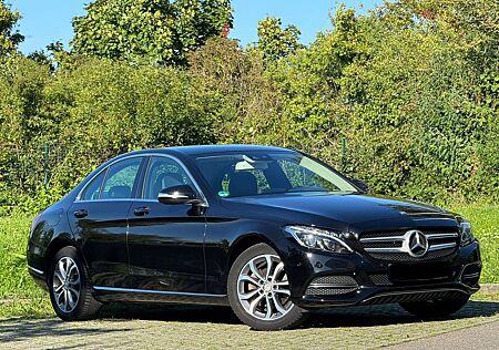 Mercedes-Benz C 180 AMG Line guter Zustand Tüv Neu