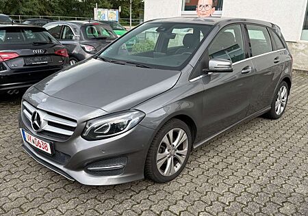 Mercedes-Benz B 180 B-Klasse B180d Automatik Urban Led Navi Tempomat
