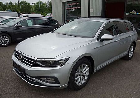 VW Passat Variant Volkswagen Business LED AHK ACC