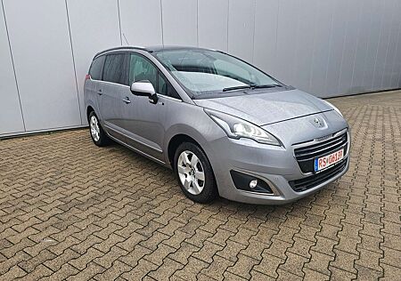Peugeot 5008 HDI FAP 150 Style*1HAND/NAVI/KAMERA/7 SITZER/PANO*