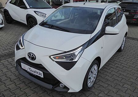 Toyota Aygo x-play Team D