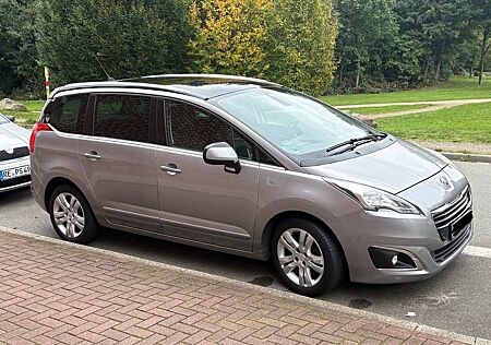 Peugeot 5008 Diesel HDI 150 Allure