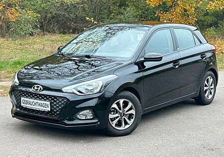 Hyundai i20 1.0 Trend *Klima*Sitzhzg*Lnkrdhzg*8fach*PDC*