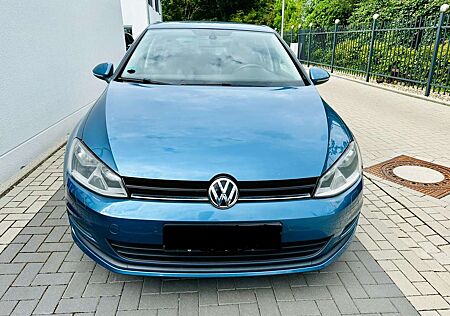 VW Golf Volkswagen 1.6 TDI BlueMotion Technology Comfortline