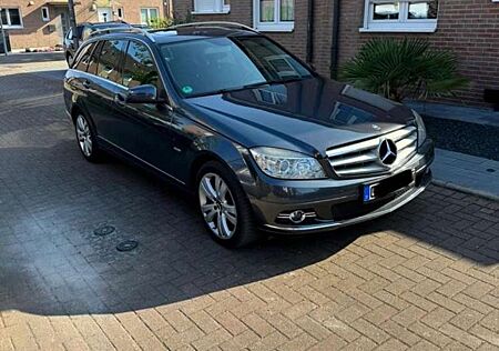 Mercedes-Benz C 180 T Kompressor Automatik BlueEFFICIENCY