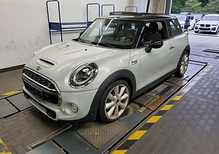Mini Cooper SD **LED/NAVI/PANO**