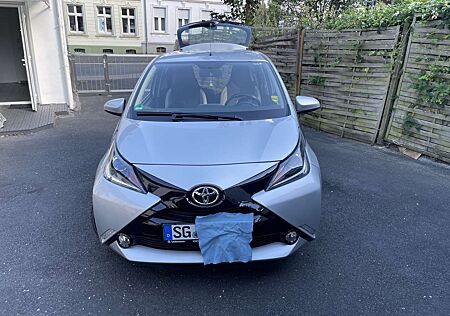 Toyota Aygo x-play touch