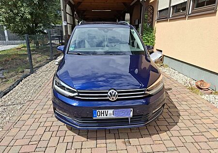 VW Touran Volkswagen Highline BMT/Start-Stopp