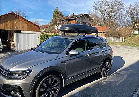 VW Tiguan Volkswagen 2L TDI Highline !TÜV NEU! AHK. Pano. Voll