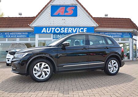 VW Tiguan Volkswagen Life Ganzjahresreifen Navi 1.Hand wie neu