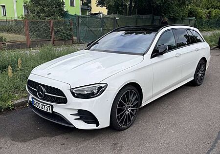 Mercedes-Benz E 400 d 4Matic T 9G-TRONIC AMG Line PANO HEAD UP LEDER