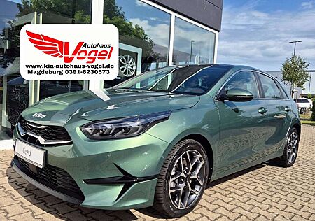 Kia Ceed / cee'd 1.5 T-GDi 160 DCT7 Spirit  Glasdach Technik Paket