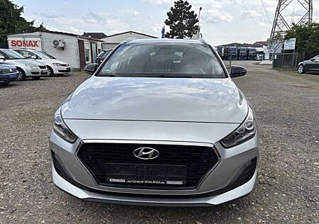 Hyundai i30 YES! Plus Klima Sitzheizung Xenon Navi S-Heft