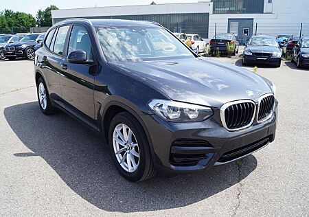 BMW X3 xDrive20d Aut. Advantage * Navi * LED *