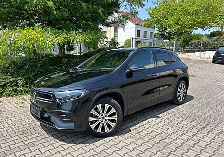 Mercedes-Benz EQA -Klasse 350 4Matic AMG Leder Panorama
