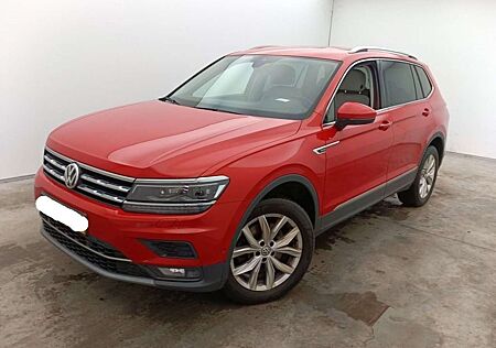 VW Tiguan Allspace Volkswagen Highline 4M LEDER/AHK/7-SITZ/SHZ