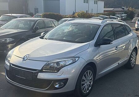 Renault Megane III Grandtour BOSE Edition*NEU*TÜV*AUTOMA
