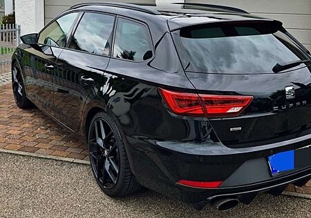 Seat Leon Cupra 300 4Drive 2.0 TSI - Viele Extras!