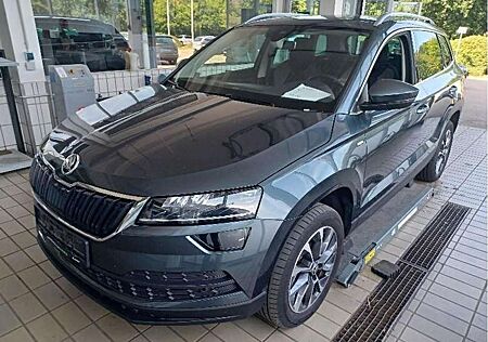 Skoda Karoq 1.6 TDI DSG Drive 125 *PANO*STHZG*KAM