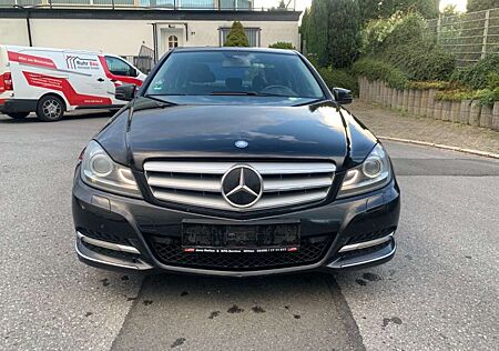 Mercedes-Benz C 220 Lim. BlueEfficiency*Navi*Xenon*Schiebedac