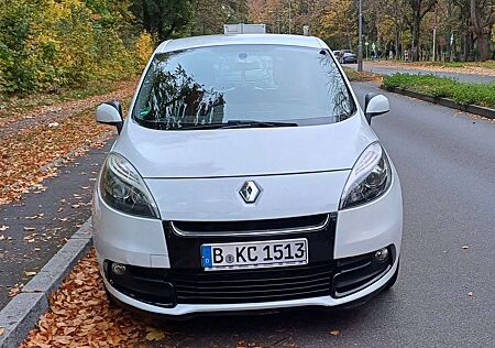 Renault Scenic 1.6 16V 110 TomTom Edition