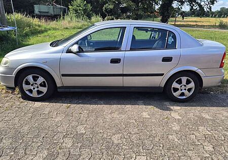 Opel Astra 1.6