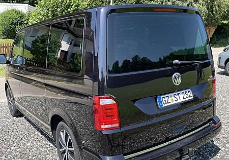 VW T6 Multivan Volkswagen Multivan DSG Kurz 4MOTION Highline