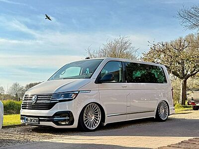 Volkswagen T6.1 Multivan DSG UNIKAT Sportpaket AIRRIDE 1. Hand Garantie Sch