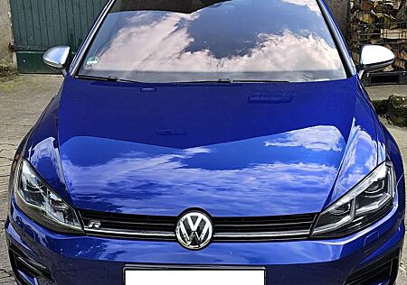 VW Golf Variant Volkswagen Golf VII Variant R 4Motion (BlueMotion Technology)