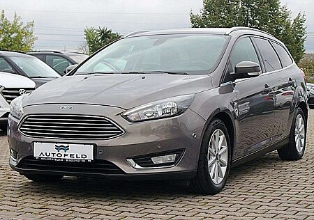 Ford Focus 1.5 TDCi Titanium /1.HAND/NAVI/AHK/PPILOT/