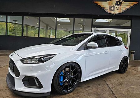 Ford Focus Lim. RS 4x4 NAVI/KAMERA/BREMBO/MILTEK/20"