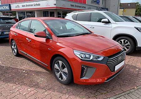 Hyundai Ioniq PREMIUM PLUG-IN HYBRID NAVI ALLWETTER