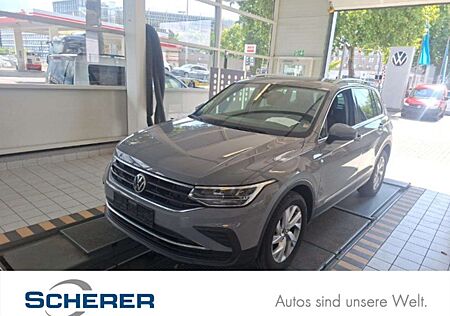 VW Tiguan Volkswagen 2.0 TDI Life DSG 4Motion NAVI AHK APP